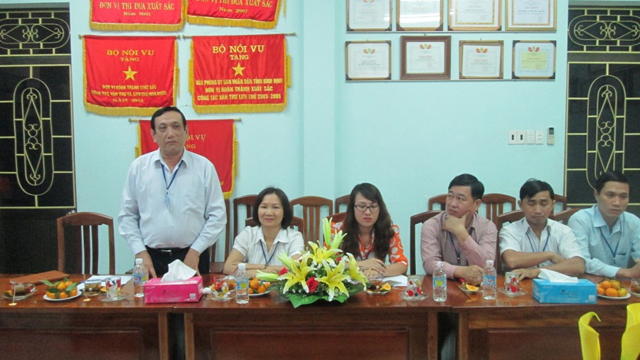 SỞ NỘI VỤ TỈNH BÌNH ĐỊNH TỔ CHỨC LỄ CÔNG BỐ QUYẾT ĐỊNH ĐIỀU ĐỘNG, BỔ NHIỆM PHÓ CHI CỤC TRƯỞNG CHI CỤC VĂN THƯ-LƯU TRỮ Ngày 12 tháng 12 năm 2016, Sở Nội vụ tổ chức Lễ công bố Quyết định điều động ông Lê Xuân Cẩm, Phó Trưởng ban Ban Tôn giáo đến nhận