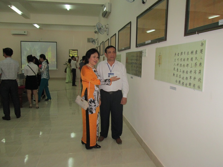 BÌNH ĐỊNH TỔ CHỨC TRƯNG BÀY, TRIỂN LÃM “SƯU TẦM TÀI LIỆU LƯU TRỮ QUÝ, HIẾM ”