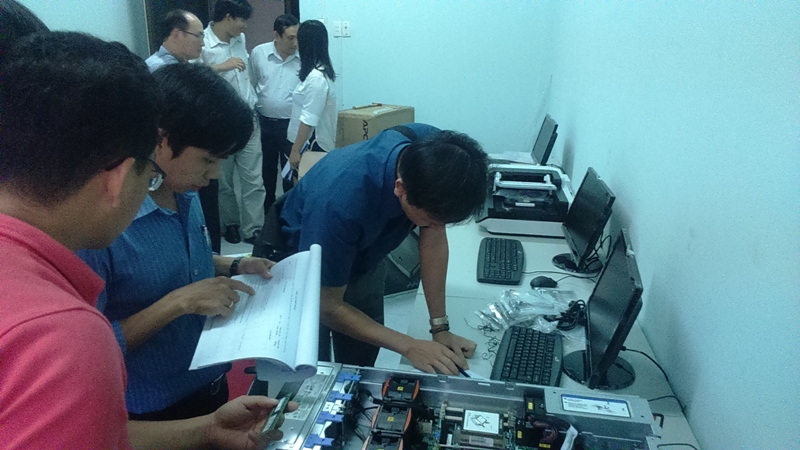 ql64 KIỂM TRA CHO CHẠY THỬ CÁC THIẾT BỊ SỐ HÓA TÀI LIỆU TẠI CHI CỤC VĂN THƯ – LƯU TRỮ BÌNH ĐỊNH