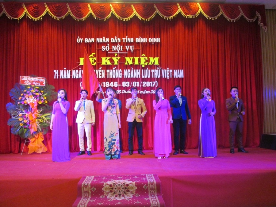 SỞ NỘI VỤ BÌNH ĐỊNH TỔ CHỨC KỶ NIỆM 71 NĂM NGÀY TRUYỀN THỐNG NGÀNH LƯU TRỮ VIỆT NAM (03/01/1946-03/01/2017)